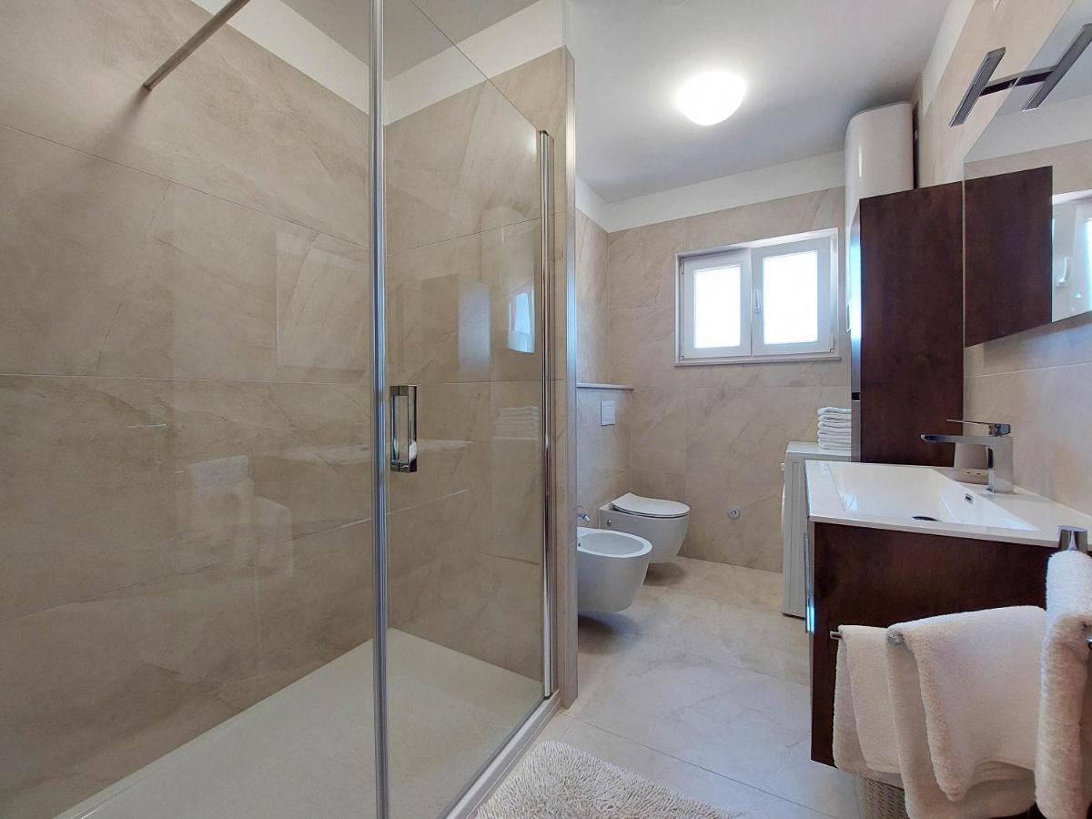 Apartment Neda Пунат Екстер'єр фото