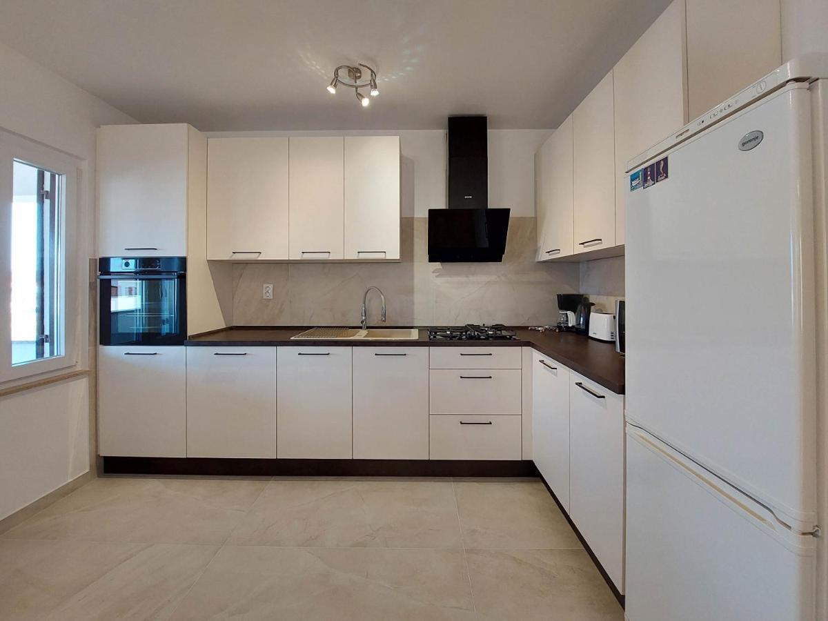 Apartment Neda Пунат Екстер'єр фото