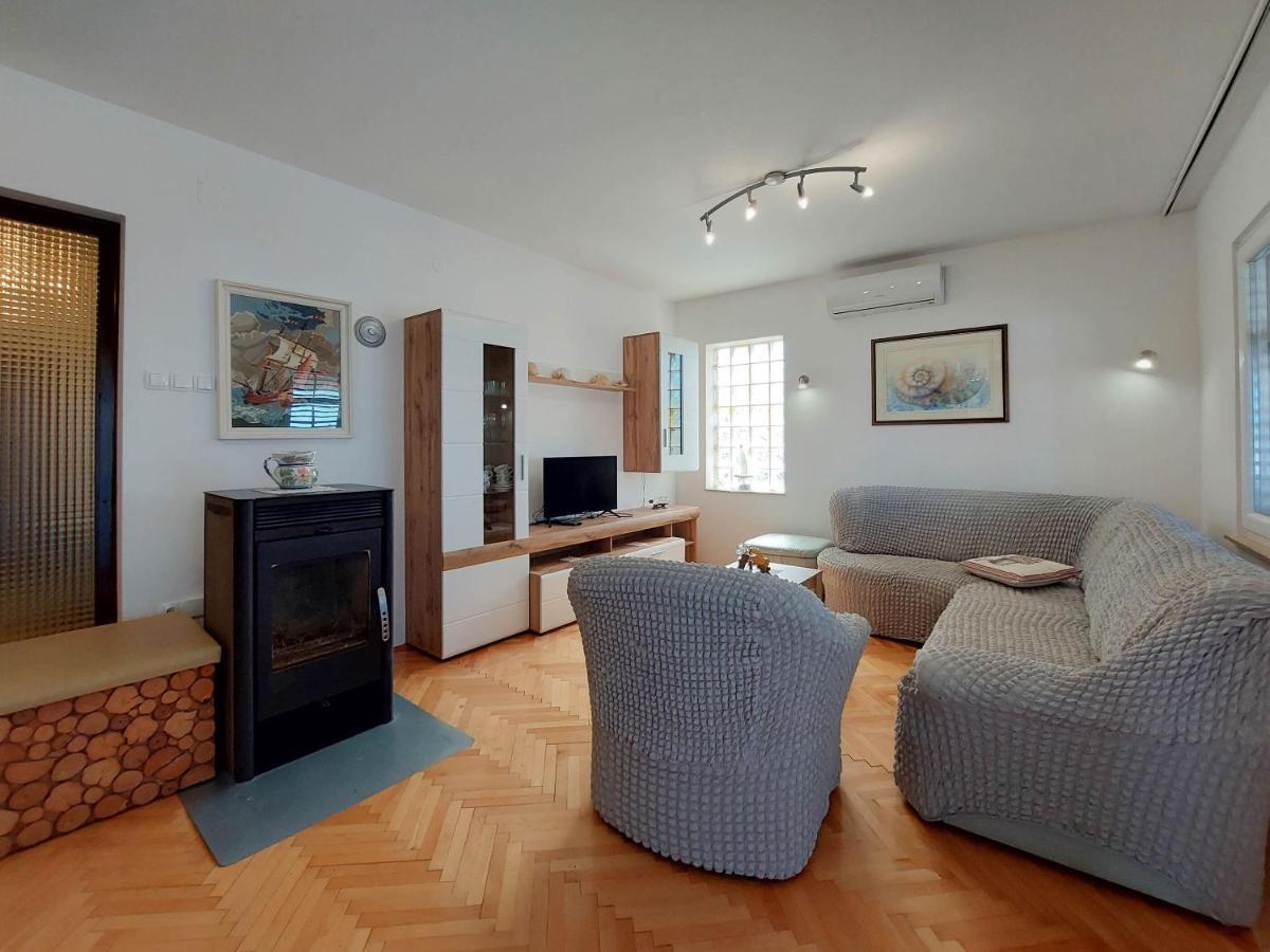 Apartment Neda Пунат Екстер'єр фото
